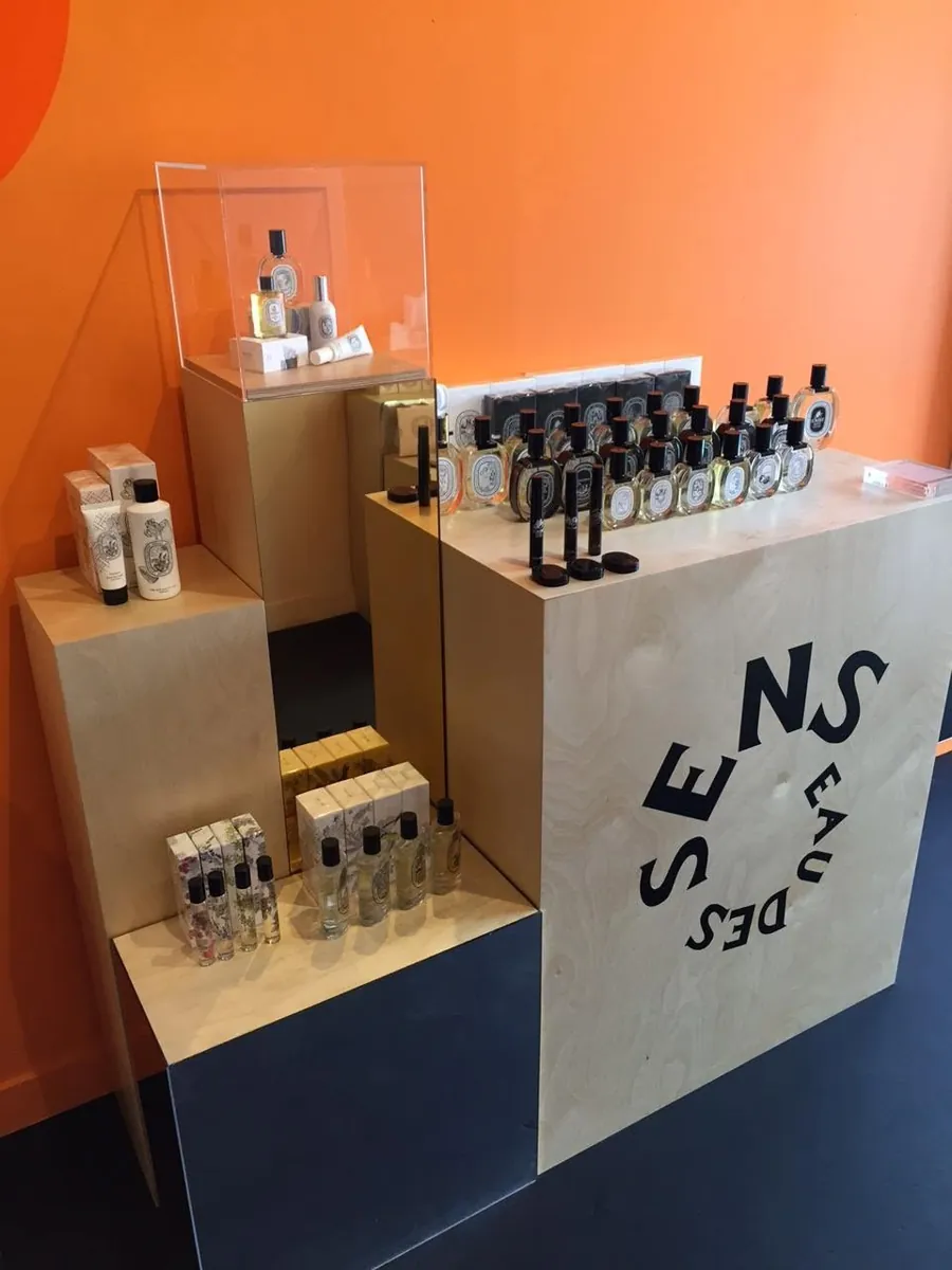 Bespoke BOXXCO acrylic display case