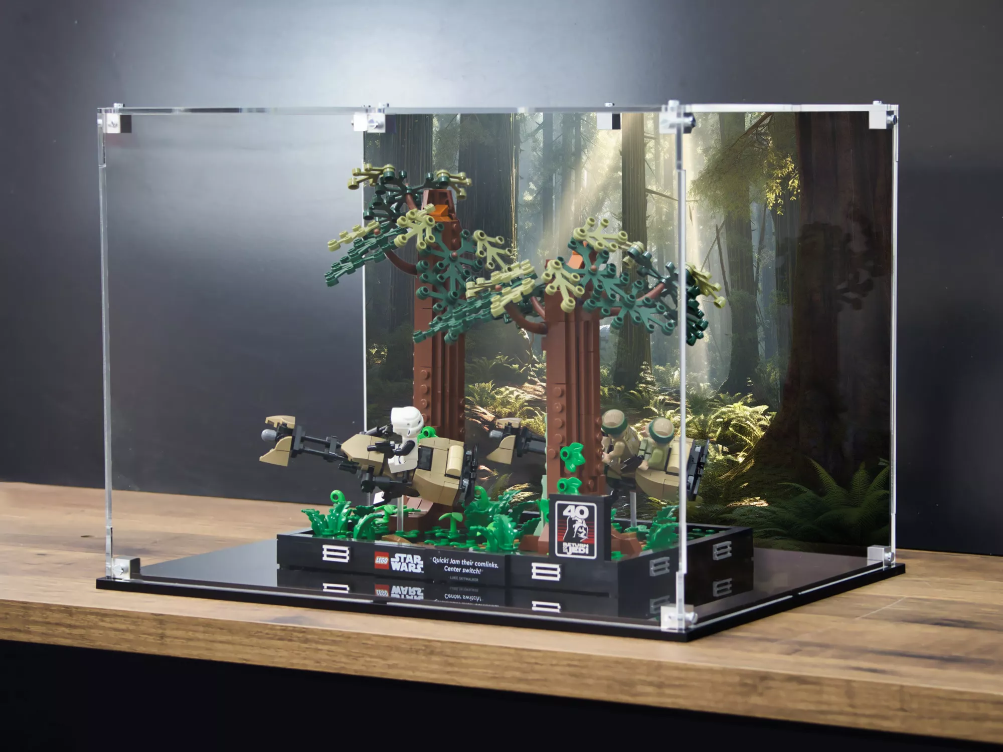 LEGO® Star Wars™ Endor Speeder Chase Diorama (75353) Display Case