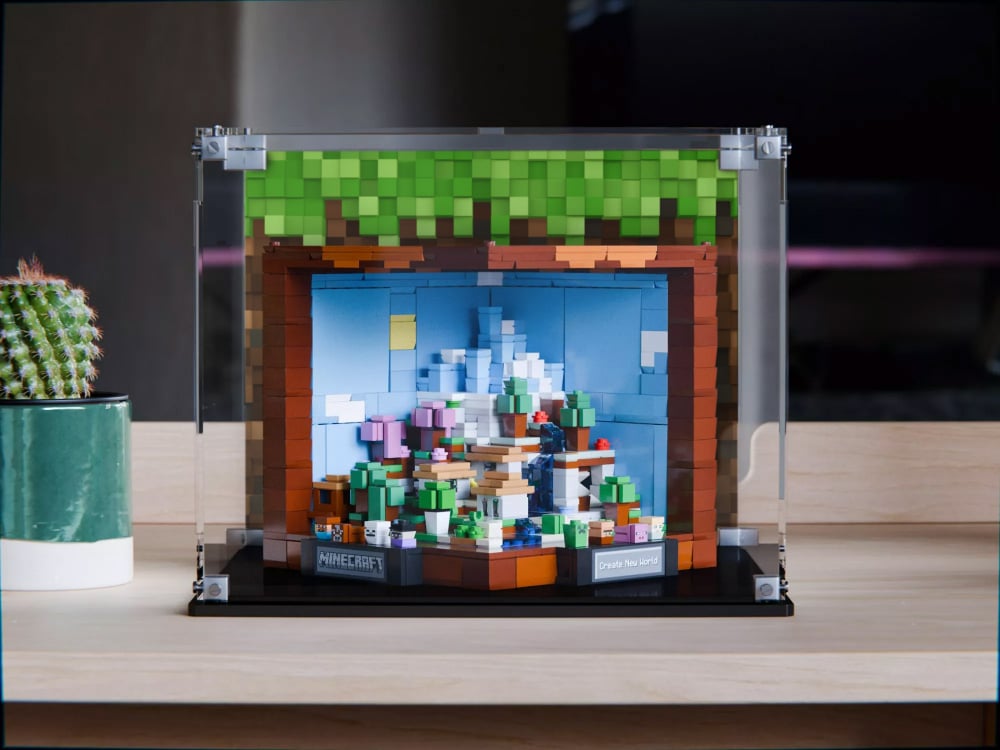 LEGO® Minecraft The Crafting Table (21265) Display Case