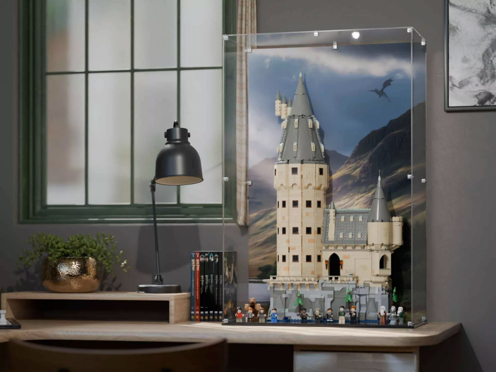 LEGO® Hogwarts™ Castle: The Main Tower (76454) Display Case