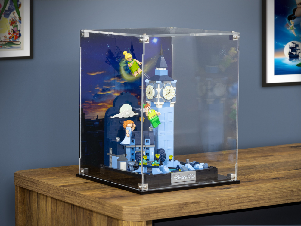 LEGO® Peter Pan & Wendy's Flight over London (43232) Display Case