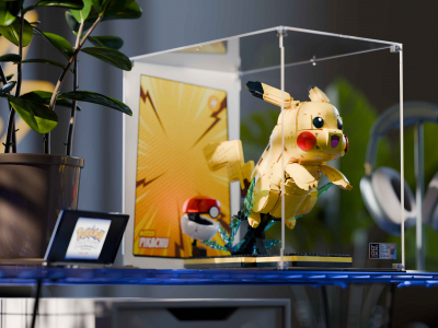 LEGO® Pikachu and Poké Ball (72152) Display Case