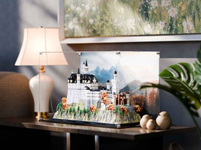 LEGO® Neuschwanstein Castle (21063) Display Case