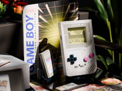 LEGO® Game Boy™ (72046) SetScape Display