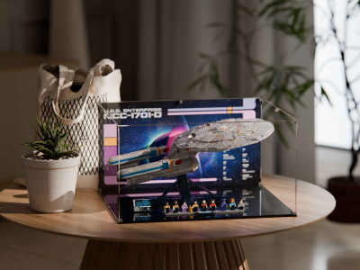 LEGO® Star Trek: U.S.S. Enterprise NCC-1701-D (10356) Display Case