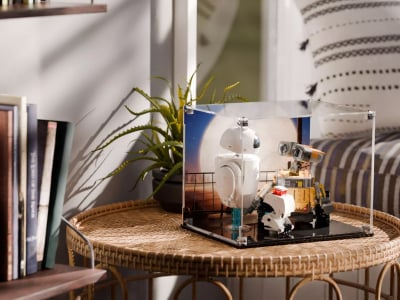 LEGO® WALL-E and EVE (43279) Display Case