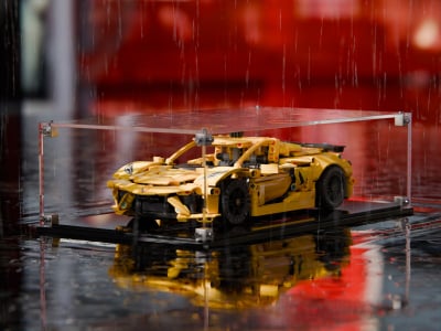 LEGO® Chevrolet Corvette Stingray (42205) Display Case