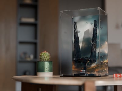 LEGO® Kylo Ren's Command Shuttle (75406) Display Case