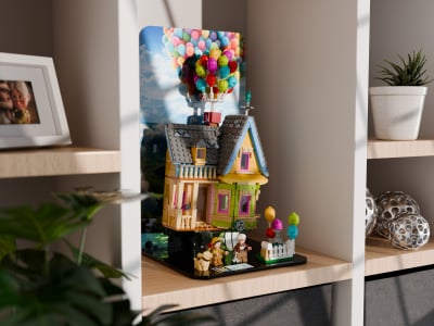 LEGO® ‘Up’ House (43217) SetScape Display