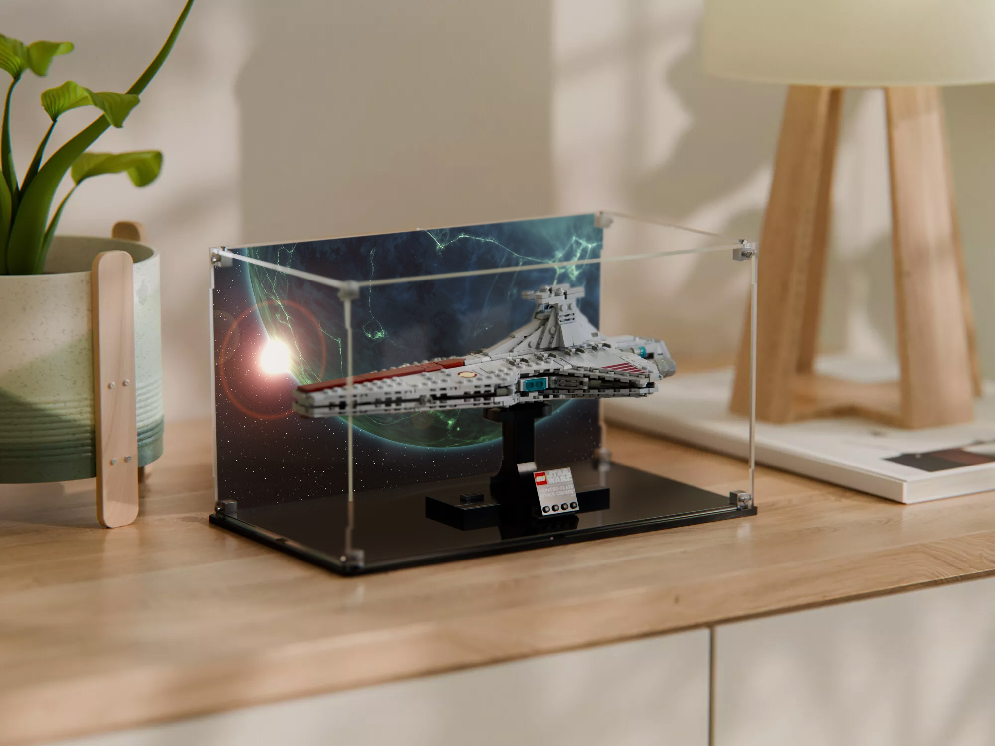 LEGO® Venator-class Attack Cruiser (75441) Display Case