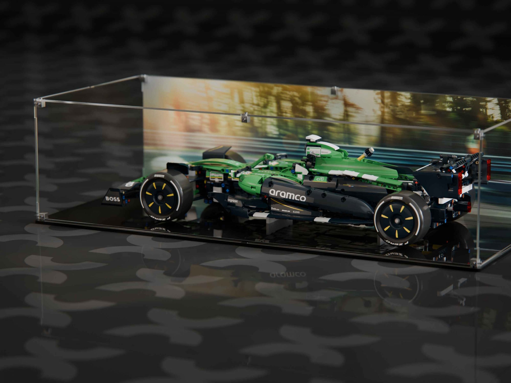 LEGO® Aston Martin Aramco AMR25 F1 Car (42240) Display Case
