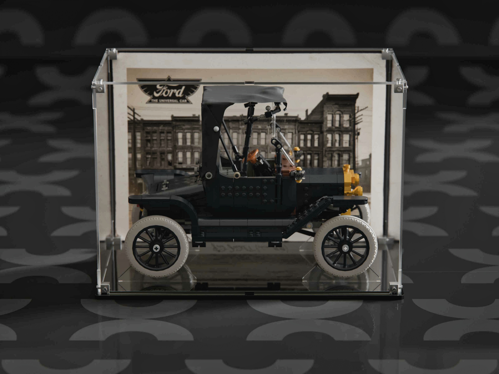 LEGO® Ford Model T (11376) Display Case