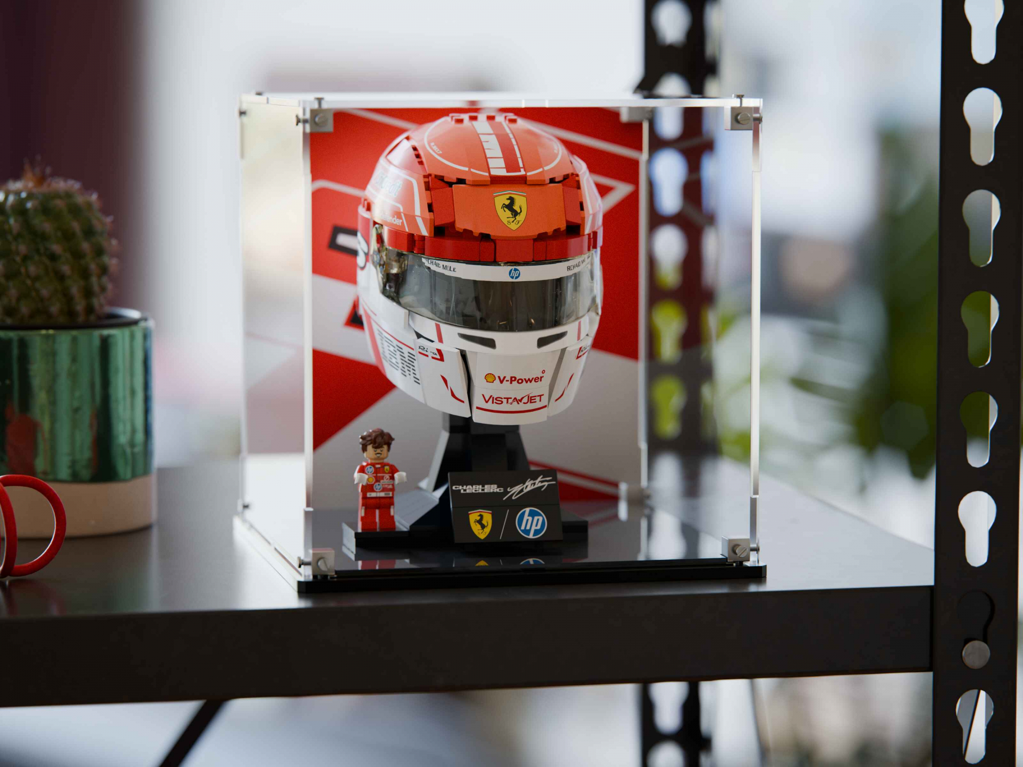 LEGO® Scuderia Ferrari HP Charles Leclerc Helmet (43014) Display Case