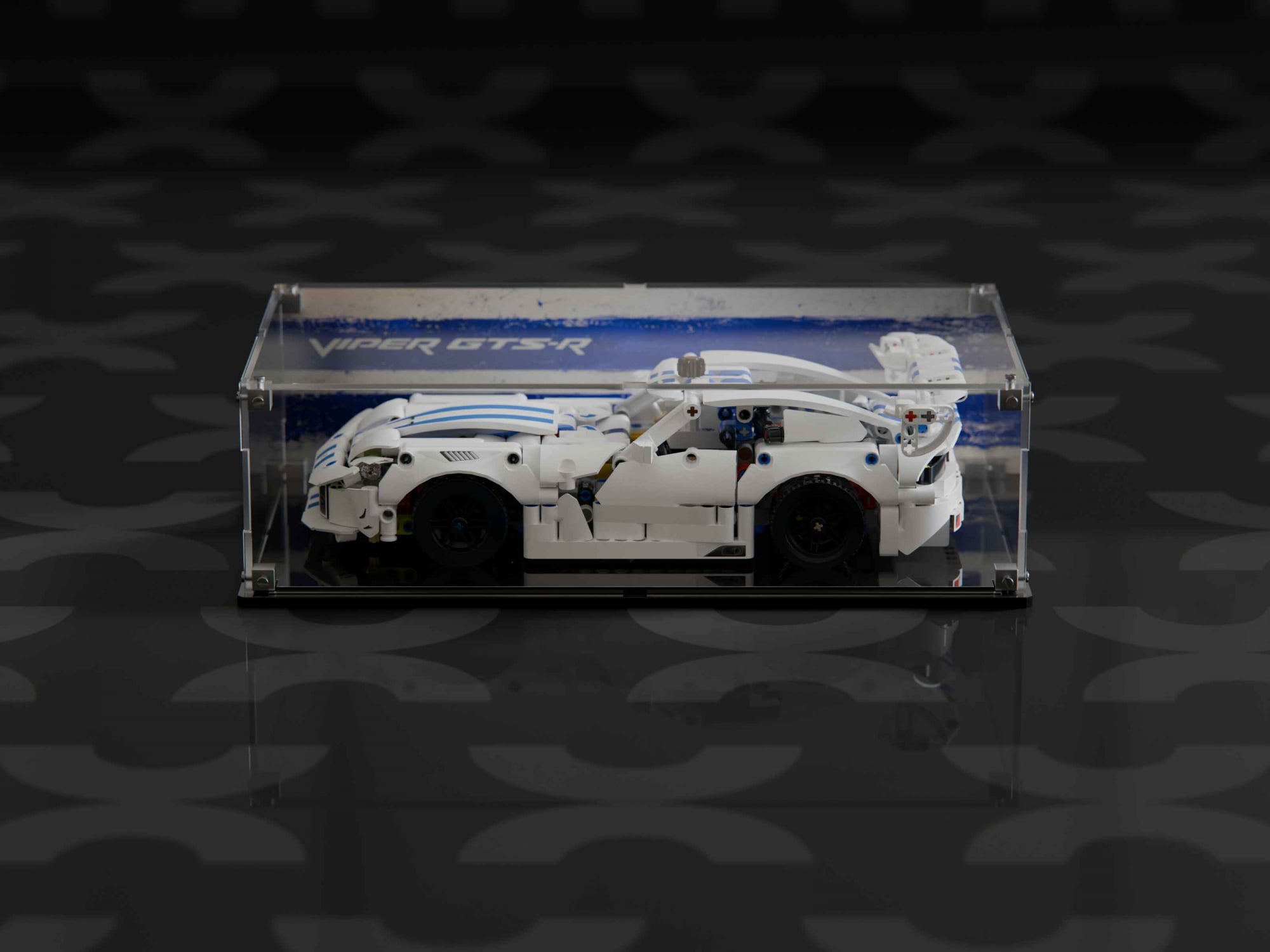 LEGO® Dodge Viper GTS-R (42234) Display Case