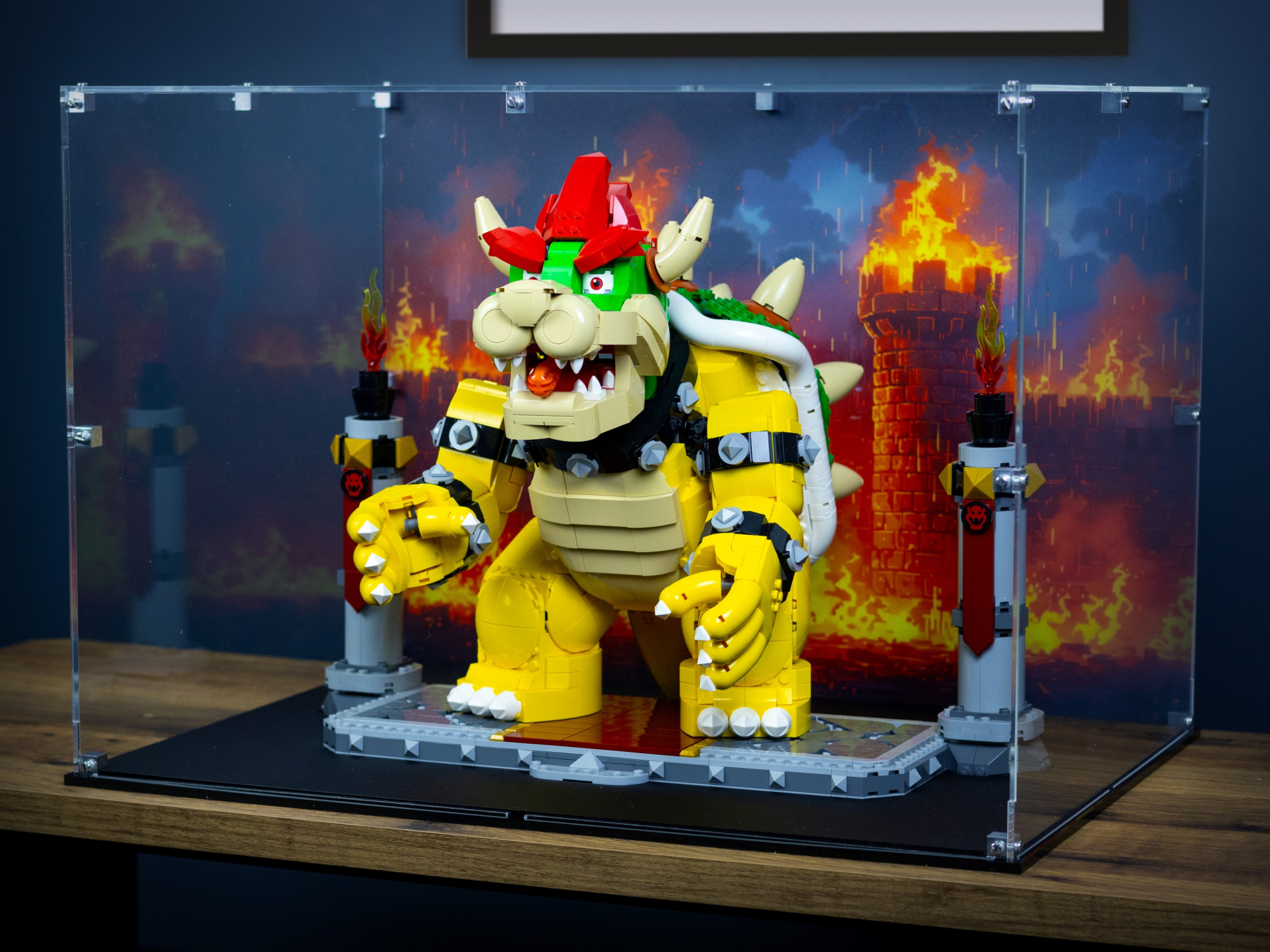 LEGO® The Mighty Bowser™ (71411) Display Case