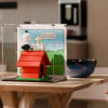 LEGO® Peanuts: Snoopy's Doghouse (21368) Display Case