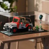 LEGO® Jurassic Park Jeep Wrangler (77984) Display Case