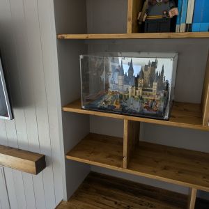 Review image from customer of the LEGO® Hogwarts™ Castle and Grounds (76419) Display Case