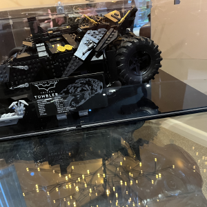 Review image from customer of the LEGO® DC Batman™ Batmobile™ Tumbler (76240) Display Case