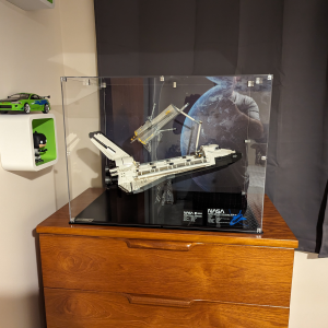 Review image from customer of the LEGO® NASA Space Shuttle Discovery (10283) Display Case