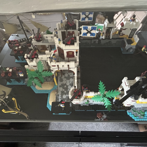 Review image from customer of the Custom Display Case - Matt Black Base