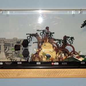 Review image from customer of the Custom Display Case - Matt Black Base