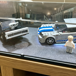 Review image from customer of the LEGO® Speed Champions - The Fast Saga - Nissan Skyline GT-R (76917) and Dodge Charger R/T (76912) Display Case